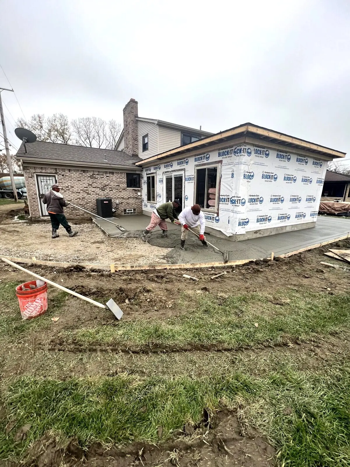 Concrete crew at work