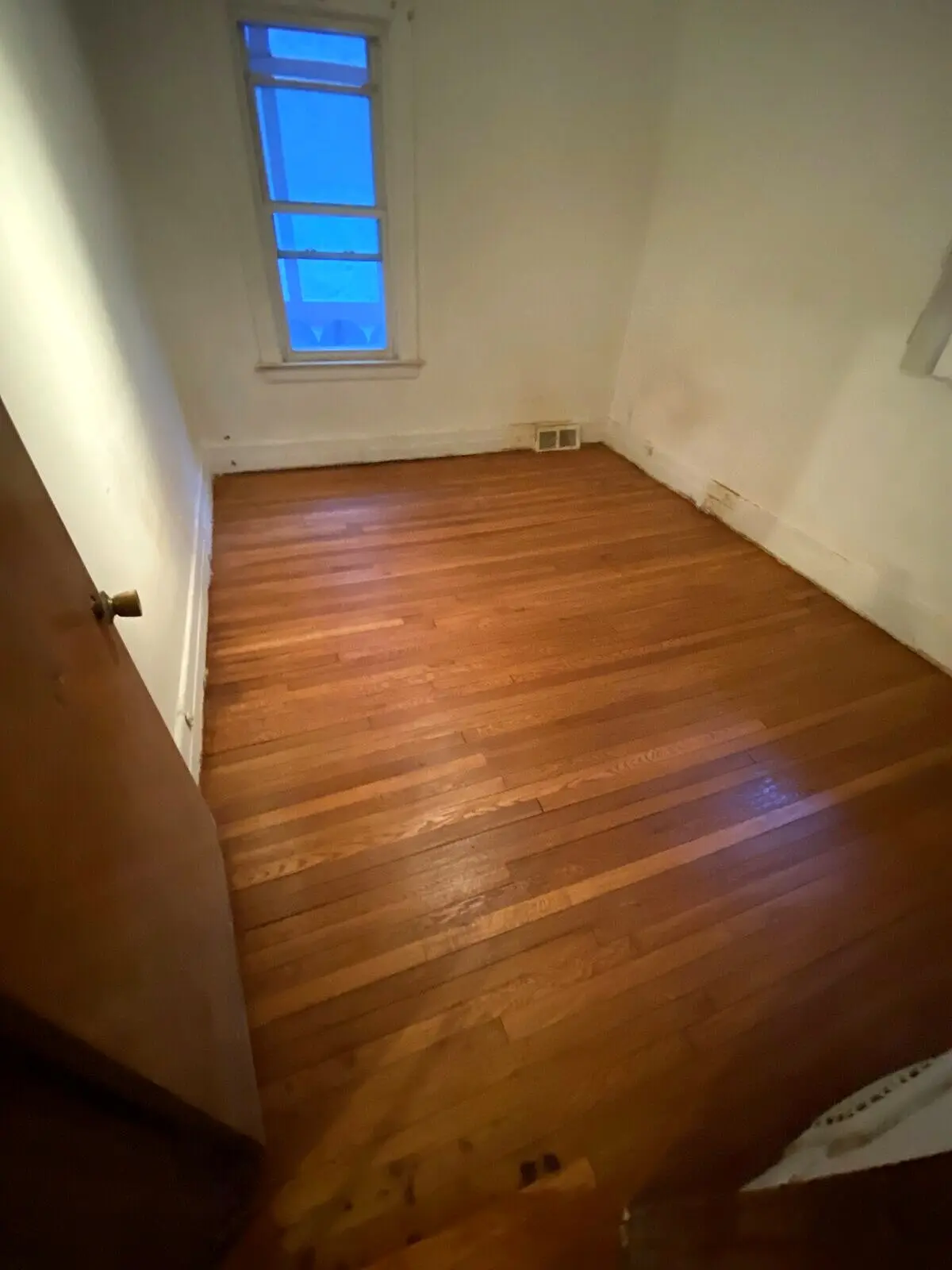 Bathroom before renovation